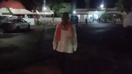 सतना स्टेशन रोड पर बच्चों की किताबें खरीद रहे बुजुर्ग की जेब कटी, मोबाइल व नकदी चोरी, थाने में रिपोर्ट दर्ज