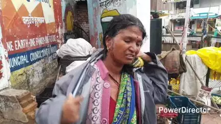 उमरेठ: मूसादेही में नाली बनाने को लेकर पड़ोसियों में विवाद, महिला के सिर पर फावड़ा मारा, बेटे को भी आई चोट