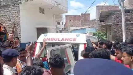 बैरिया: दूसरे से प्रेम करता था पति, पत्नी ने रोका तो कर दी हत्या, हॉट सरैया में पहुंची DSP व FSL टीम