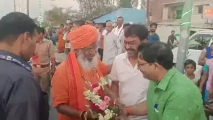 उन्नाव: उन्नाव के गांधीनगर तिराहे से निकाली गई 30वीं जगन्नाथ रथ यात्रा, सांसद साक्षी महाराज भी पहुंचे