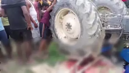 बेलदौर: मुरली भरना गांव के पास ट्रैक्टर पलटने से किशोर की दर्दनाक मौत, परिवार में मचा कोहराम