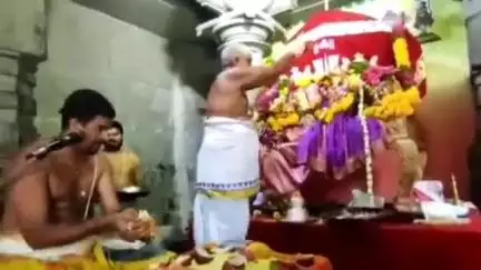 యాదగిరిగుట్ట: పాంచరాత్ర ఆగమ శాస్త్ర ప్రకారం యాదాద్రి శ్రీ లక్ష్మీనరసింహస్వామి నిత్య కళ్యాణ మహోత్సవం