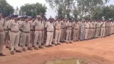 निवाड़ी: सीएम मोहन यादव के आगमन को लेकर ज़िला कलेक्टर एवं एसपी ने पृथ्वीपुर में हेलीपैड स्थल का किया निरीक्षण