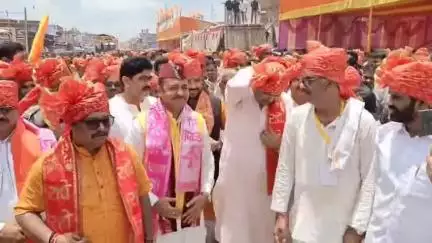 हज़ारीबाग: चौपारण में तीसरी बार आयोजित रथ महोत्सव में उमड़ा आस्था का जनसैलाब