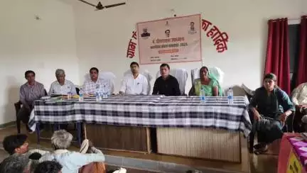 सज्जनगढ़: नवागांव में संबल पखवाड़ा शिविर का सफल आयोजन, जिला कलेक्टर डॉ. इंद्रजीत यादव ने किया निरीक्षण