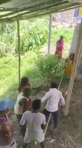 पूर्णिया पूर्व: महेन्द्रपुर में जमीन विवाद को लेकर दो पक्षों के बीच हुई मारपीट, वीडियो हुआ वायरल