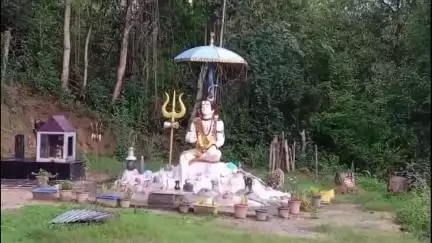 बैजनाथ: कुंड महादेव कुटिया मंधोल थारा में उत्साह से मनाया गया वृक्षारोपण दिवस