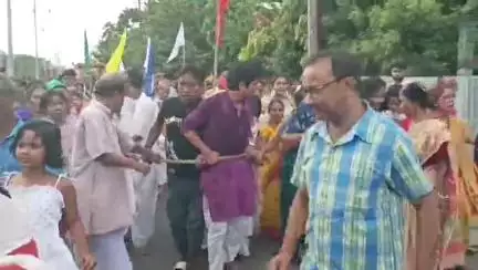 ধূপগুড়ি: ধূপগুড়িতে রথযাত্রায় উপচে পড়ল ভিড়