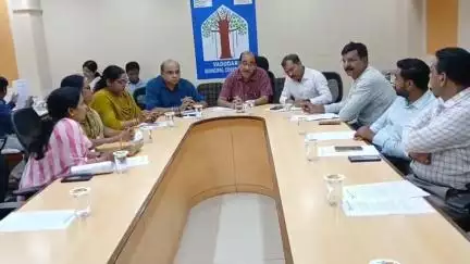 વડોદરા: વિકાસ કામોને વેગ આપવા પાલિકામાં મળી સ્થાયી સમિતિની બેઠક,પાંચ કામોને મંજૂરી