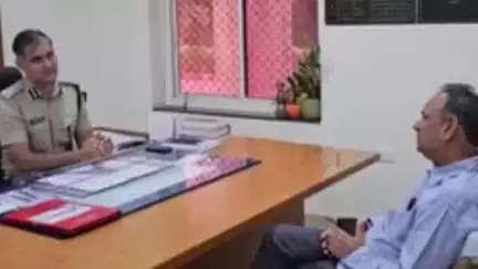 बानसूर: शराब ठेकेदार की गोली मारकर हत्या करने के मामले में बानसूर विधायक देवी सिंह शेखावत ने आईजी से की मुलाकात