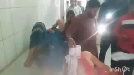 सड़क पर गाय से टकराकर घायल हुए बाइक सवार 3 लोग, बिलोआ से डबरा आने के दौरान हुआ हादसा; अस्पताल में उपचार जारी