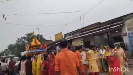 प्रतापपुर: प्रतापपुर नगर में धूमधाम से निकाली गई भगवान जगन्नाथ जी की यात्रा, भक्तों ने किया नगर भ्रमण