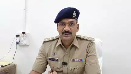 જામનગર શહેર: પોલીસે જાંબુડા પાટીયા પાસેથી ખનીજ ચોરી કરતા ત્રણ ટ્રક ઝડપી પાડ્યા