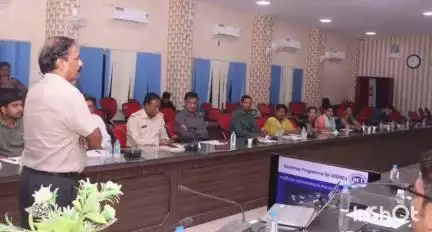 सूरजपुर: जिला पंचायत सभाकक्ष में निर्यात संवर्धन हेतु एक दिवसीय कार्यशाला हुई संपन्न