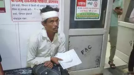 झालरापाटन: खानपुर गौशाला के पास कस्बे के कुछ लोगों ने भाई-बहन के साथ की मारपीट, दोनों का जिला अस्पताल में इलाज जारी