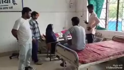 देवघर: जसीडीह में आपसी विवाद की मारपीट में एक महिला गंभीर रूप से घायल, सदर अस्पताल में भर्ती किया गया