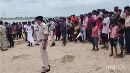 आमस: चीताब खुर्द गांव के पास मोरहर नदी से अज्ञात महिला का शव बरामद, इलाके में फैली सनसनी