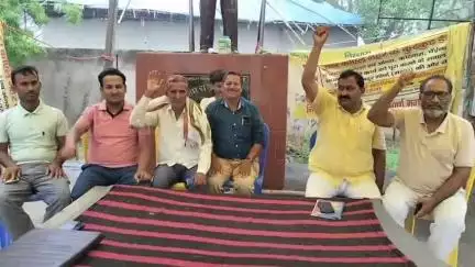 रफीगंज: किसान मजदूर मोर्चा के बैनर तले रफीगंज में 10 जुलाई को निकाला जाएगा जन आक्रोश मार्च, 164वें दिन भी जारी रहा धरना