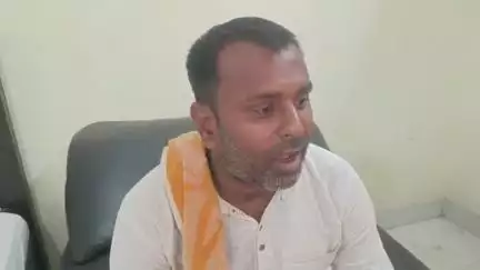 मधुबनी: राष्ट्रीय ब्राह्मण महासभा के अध्यक्ष पर आरजेडी जिला प्रवक्ता ने प्रेस कॉन्फ्रेंस में किया जुबानी हमला