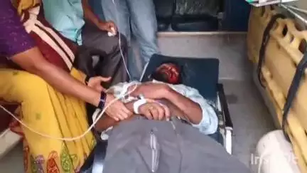 రామసముద్రం మండలంలోని దాసర్లపల్లి వద్ద బైక్‌ ఢీకొట్టడంతో వ్యక్తికి తీవ్ర గాయాలు