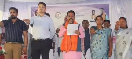 दंतेवाड़ा: गीदम के कन्या माध्यमिक शाला में ब्लाक स्तरीय शाला प्रवेश उत्सव सह न्योता भोज का आयोजन हुआ