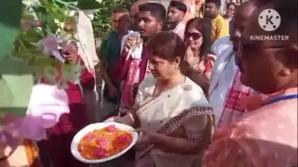 গোলাঘাট: সহস্ৰাধিক ভক্তৰ সমাগমেৰে গোলাঘাট  কলেজ তিনিআলিৰ পৰা   জগন্নাথ ৰথ যাত্ৰা আৰম্ভ,অংশগ্ৰহণ মন্ত্ৰী অজন্তা নেওগৰ