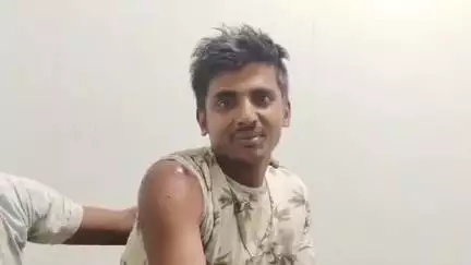 सोनबरसा: भुतही में मोटरसाइकिल सवार को बचाने में पलटी ई-रिक्शा, चालक जख्मी