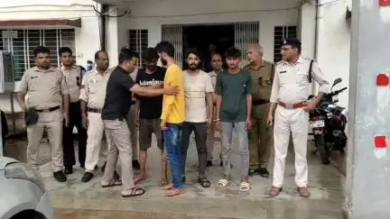 मऊगंज: मऊगंज जिले में हाईवे पर हो रही लूट का पुलिस ने किया खुलासा, 4 आरोपी गिरफ्तार, लूटा गया सामान बरामद