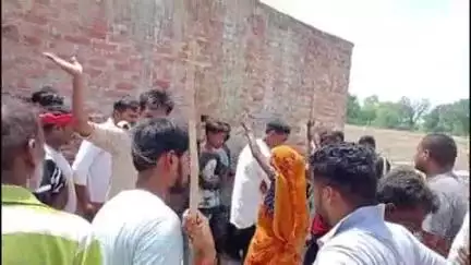 महाराजगंज: वनमानुष गांव में जमीनी विवाद के चलते हुई मारपीट, एक पक्ष से चार लोग घायल, पुलिस में की गई शिकायत