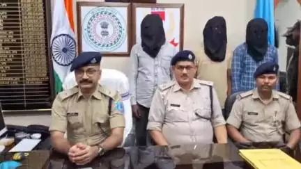 कांके: बुढमू थाना क्षेत्र में चोरी करने वाले तीन अपराधियों को पुलिस ने किया गिरफ्तार