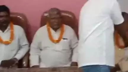 डंडारी: डंडारी प्रखंड कार्यालय परिसर में 20 सूत्री कार्यालय का विधिवत रूप से उद्घाटन किया गया