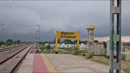 छतरपुर: ईशानगर स्टेशन के पास वंदे भारत ट्रेन पर पथराव, आरपीएफ ने की पुष्टि!