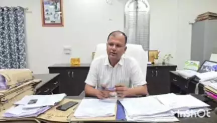 आगरा: नगर निगम में फैले कथित भ्रष्टाचार का मामला फिर उजागर, अपर नगर आयुक्त ने कार्यालय पर दी जानकारी