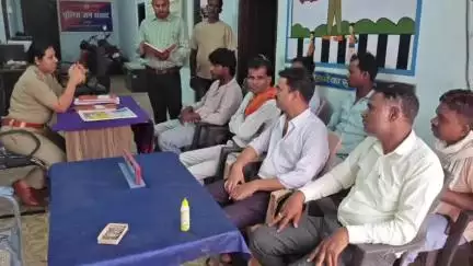 बहोरीबंद: बाकल थाना परिसर में मोहर्रम पर्व को लेकर शांति समिति की बैठक, थाना प्रभारी ने दिए निर्देश