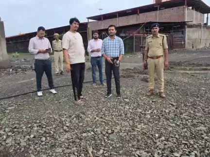 सीहोर: कुबेरेश्वर धाम पर होने वाले कार्यक्रम की तैयारियों का एसडीएम ने किया निरीक्षण, दिए दिशा-निर्देश
