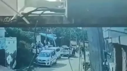 नूह: पुनहाना खंड के मंडियाकी गांव से लाल स्प्लेंडर मोटरसाइकिल चोरी, सीसीटीवी में कैद हुई चोर की तस्वीर