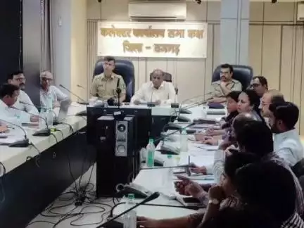 राजगढ़: राजगढ़ में जिला सड़क सुरक्षा समिति की बैठक, शराब पीकर गाड़ी चलाने वालों पर होगी सख्त कार्रवाई