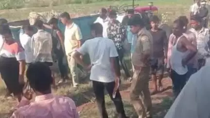 कोल: जिरोली डोर में धान लगाने जा रही महिलाओं से भरी ट्रैक्टर-ट्राली पलटी, एक किशोरी की मौत, आधा दर्जन महिलाएं घायल