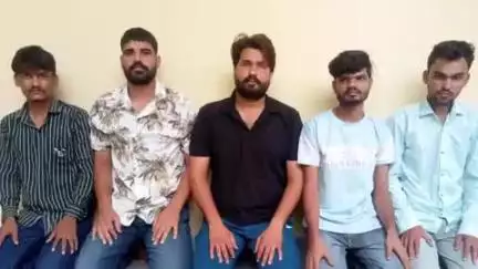 सीकर: उद्योग नगर इलाके में पुलिस ने कैफे की चेकिंग का अभियान चलाया, पांच लोगों को किया गिरफ्तार