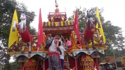 ଅମ୍ବାଭୋନା: ଅମ୍ବାଭୋନା ଗ୍ରାମରେ ମହାପ୍ରଭୁ ଜଗନ୍ନାଥଙ୍କ ଘୋଷଯାତ୍ରା ଅନୁଷ୍ଠିତ, ଯୋଗଦାନ କଲେ ହଜାର ହଜାର ଭକ୍ତ
