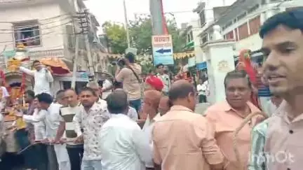 आमेट: आमेट में जगन्नाथ रथ यात्रा में उमड़े भक्त, भक्तों ने हाथों से खींचा रथ और प्रभु जयसिंह श्याम के स्वरूप का अभिषेक किया