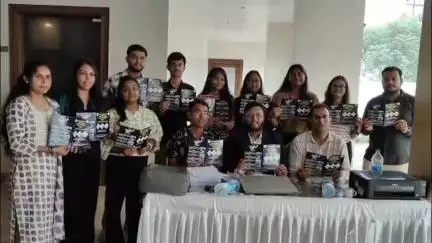 धनबाद/केंदुआडीह: शहर के एक निजी होटल में प्रेस वार्ता, धनबाद प्रतिस्पर्धा में 60 ज़िले के छात्र लेंगे भाग