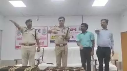 सूरजपुर: नशा मुक्त समाज बनाने के लिए युवा आए आगे: पुलिस महानिरीक्षक, सरगुजा रेंज