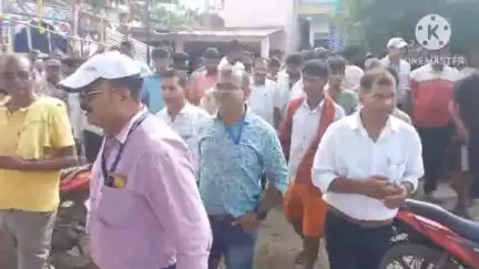 कुढ़नी: कुढनी थाना क्षेत्र में मोतिहारी के लेखापाल के आवास पर आर्थिक अपराध टीम का छापा