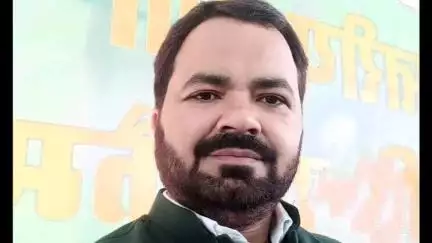 दुमका: इटावा में कथावाचक से दुर्व्यवहार के विरोध में यादव महासभा उपायुक्त को ज्ञापन सौंपेगी