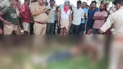 कौंच: नदीगांव क्षेत्र के गिदवासा गांव में बारिश के बीच तेज गर्जना से गिरी आकाशीय बिजली, किसान की मौत, 1 झुलसा