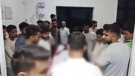 सिवान: हरदिया गांव में बेखौफ अपराधियों ने तीन सगे भाइयों पर की ताबड़तोड़ फायरिंग, एक की मौत, दो घायल