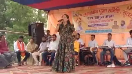 गोला: रथ मेला पर सुतरी गांव में सांस्कृतिक कार्यक्रम का आयोजन, श्रद्धालुओं ने भगवान जगन्नाथ, सुभद्रा और बलभद्र की पूजा की