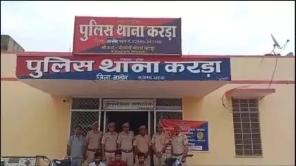 रानीवाड़ा: करड़ा पुलिस का 'ऑपरेशन खुलासा' सफल, वाहन चोरी मामले में 3 आरोपियों को गिरफ्तार कर दो मोटरसाइकिल बरामद