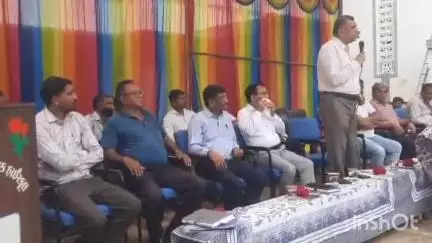 માણસા: સોજા HM સાર્વજનિક હાઈસ્કૂલમાં શાળા પ્રવેશોત્સવ કાર્યક્રમ યોજાયો: ઉર્જા અને પેટ્રોલિયમ વિભાગના અધિક મુખ્ય સચિવ હાજર રહ્યા